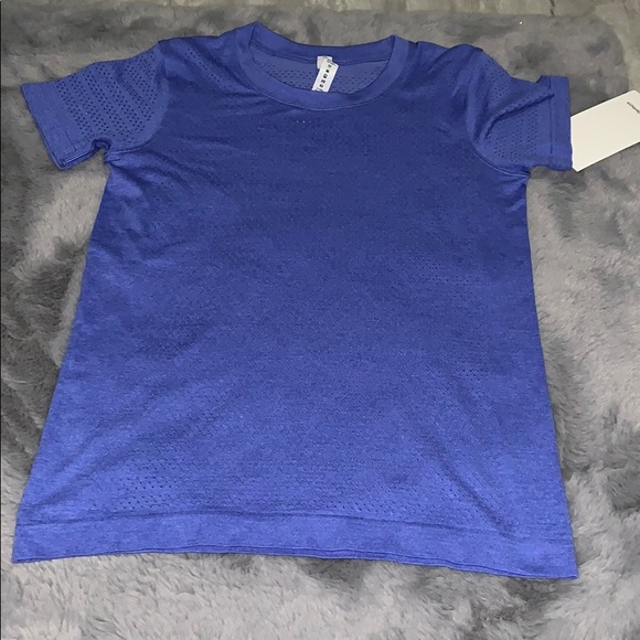 Lululemon SS - Picture 2 of 4